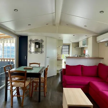 Dom wakacyjny Spacious And Comfortable Mobile - Lf42 La Ferme 4 Stars Saint-Augustin (Charente-Maritime)
